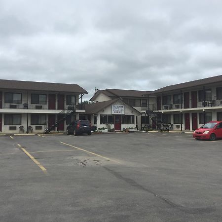 Parkwood Motor Inn Sundre Buitenkant foto