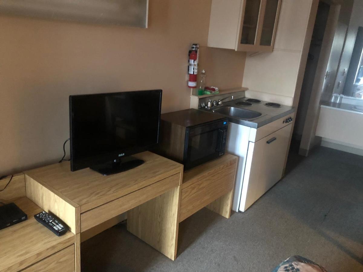Parkwood Motor Inn Sundre Buitenkant foto