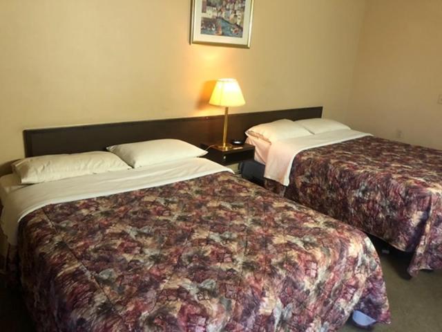 Parkwood Motor Inn Sundre Buitenkant foto