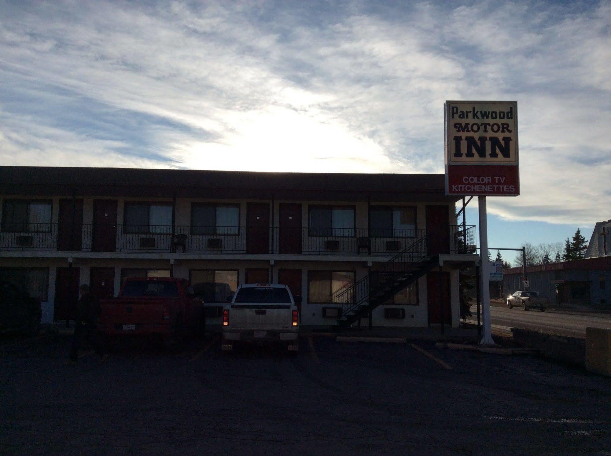 Parkwood Motor Inn Sundre Buitenkant foto